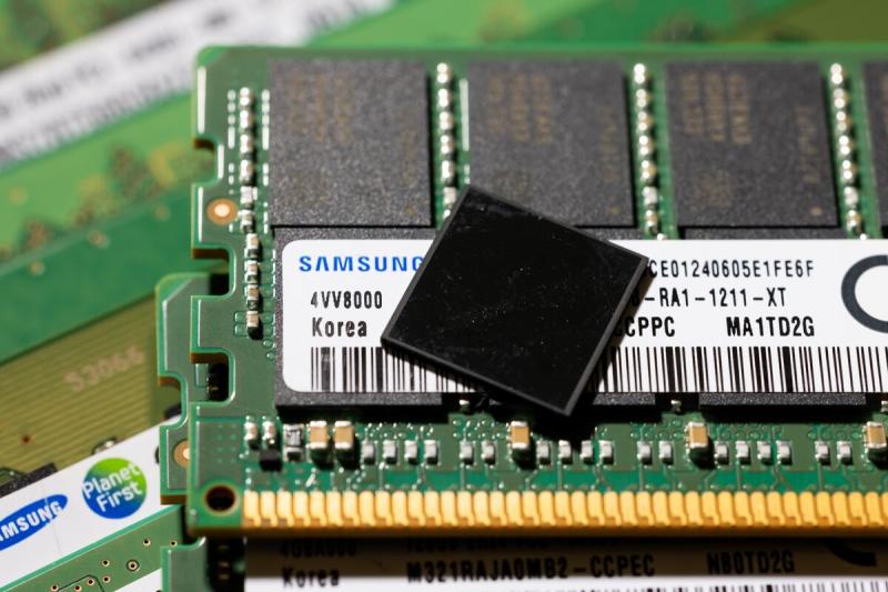 Samsung raises DRAM prices by about 30% for Q2 across all segments